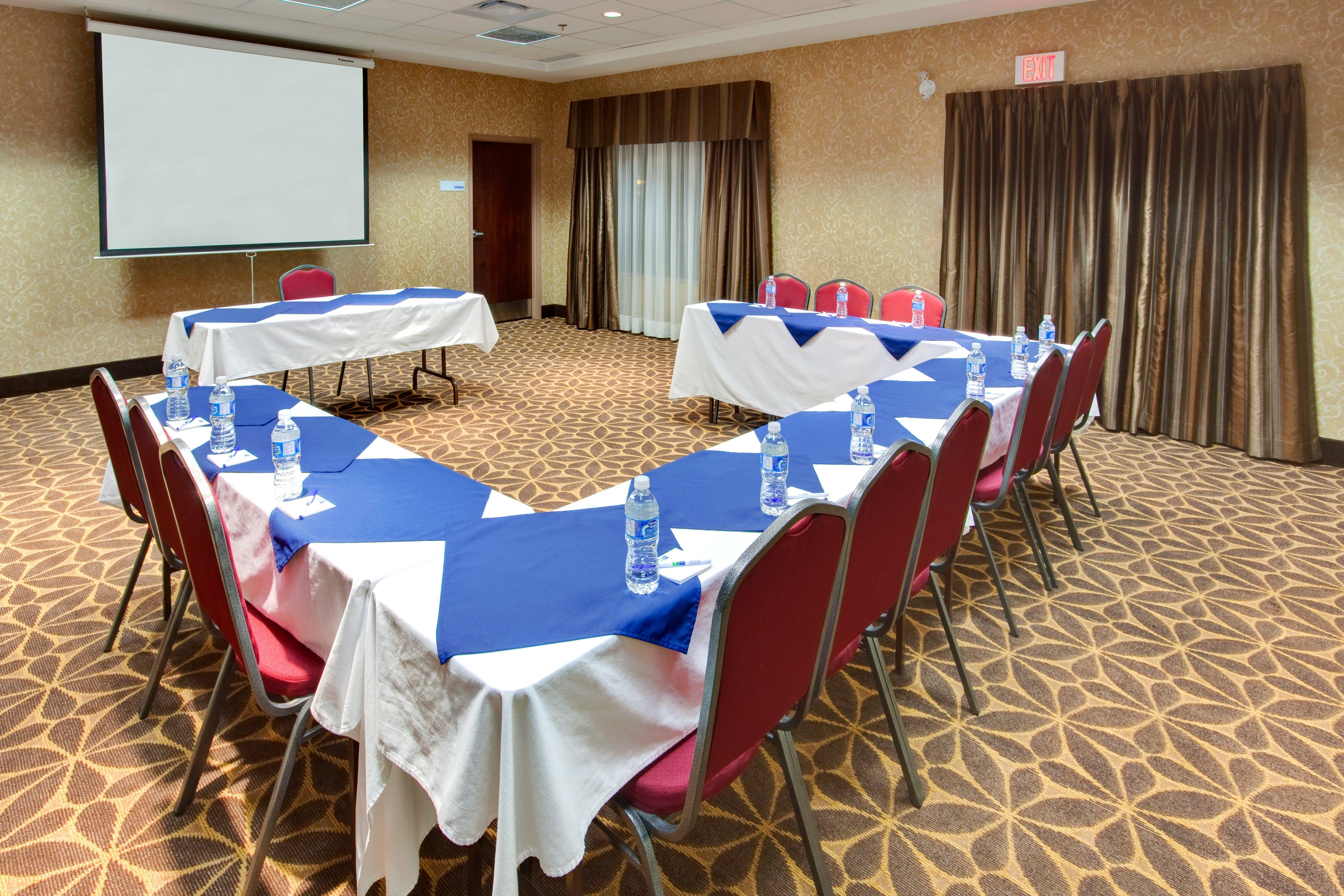 Holiday Inn Express Hotel & Suites Brockville By Ihg Екстер'єр фото