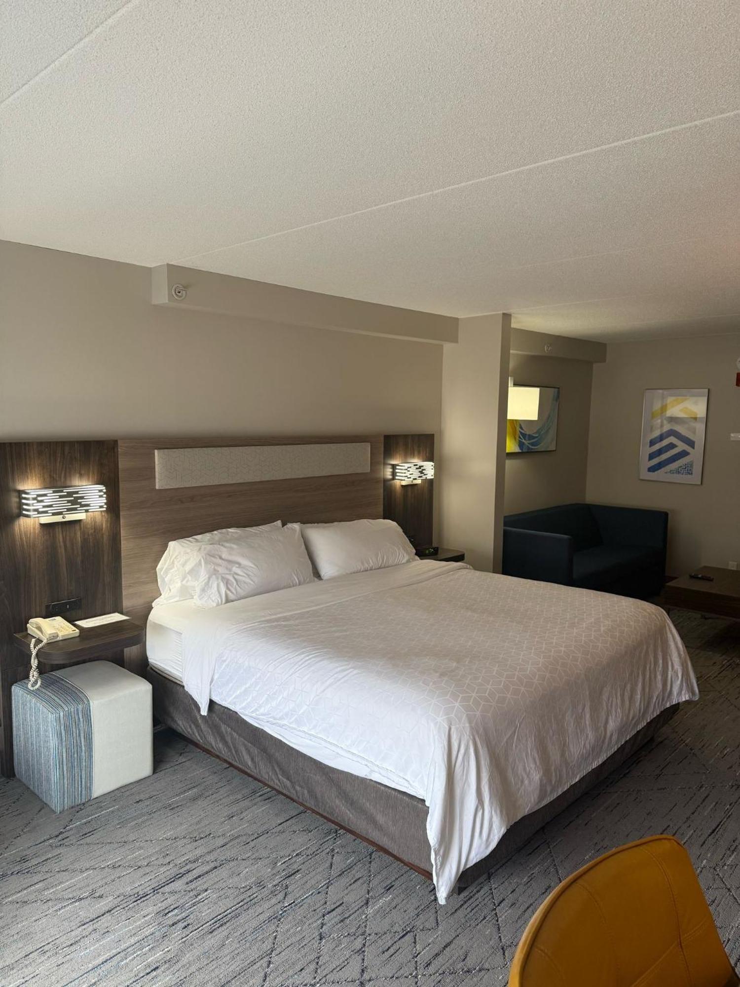 Holiday Inn Express Hotel & Suites Brockville By Ihg Екстер'єр фото