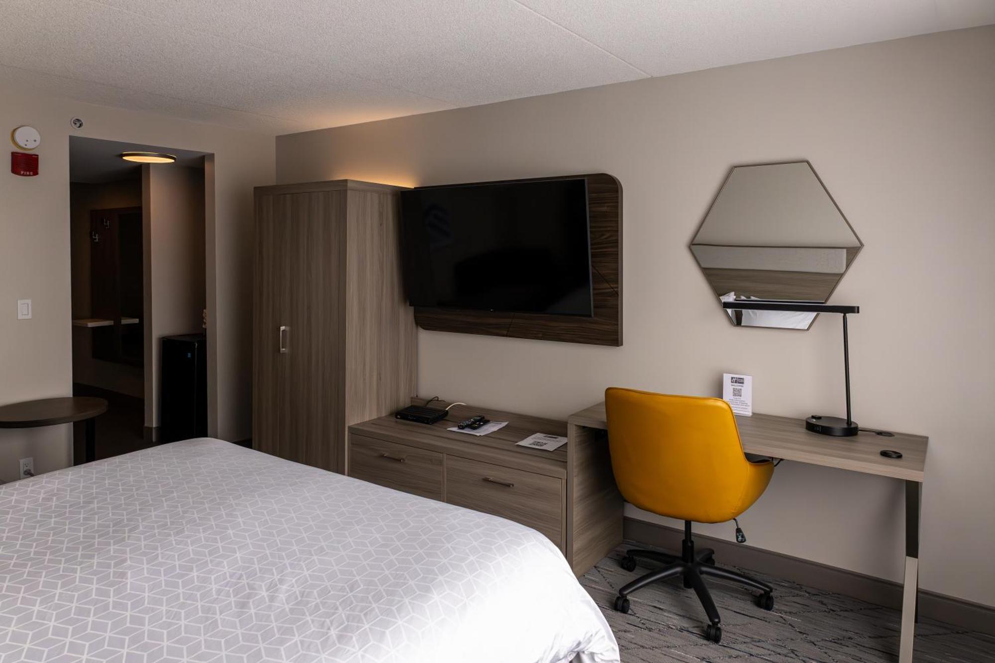 Holiday Inn Express Hotel & Suites Brockville By Ihg Екстер'єр фото