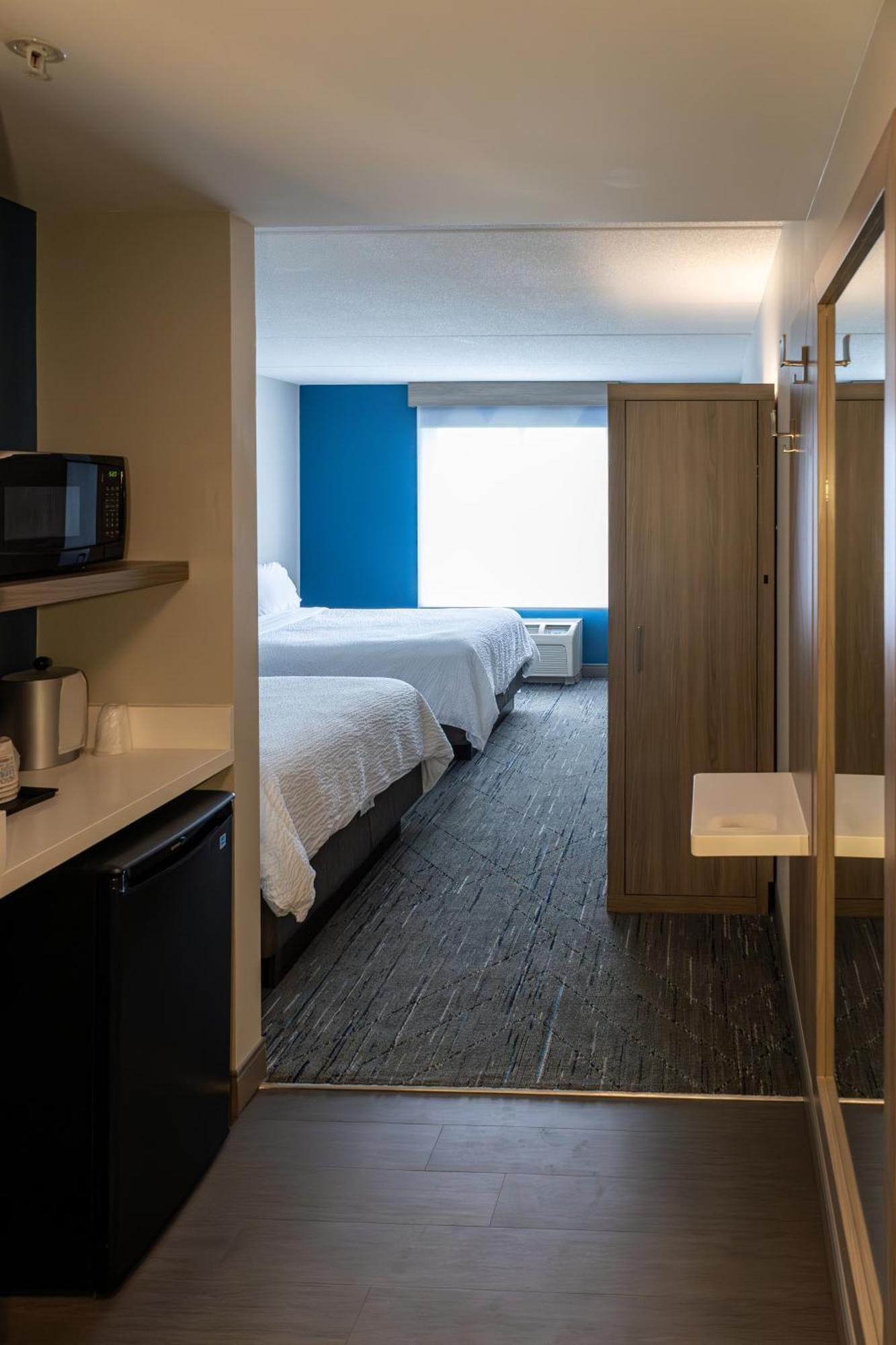 Holiday Inn Express Hotel & Suites Brockville By Ihg Екстер'єр фото
