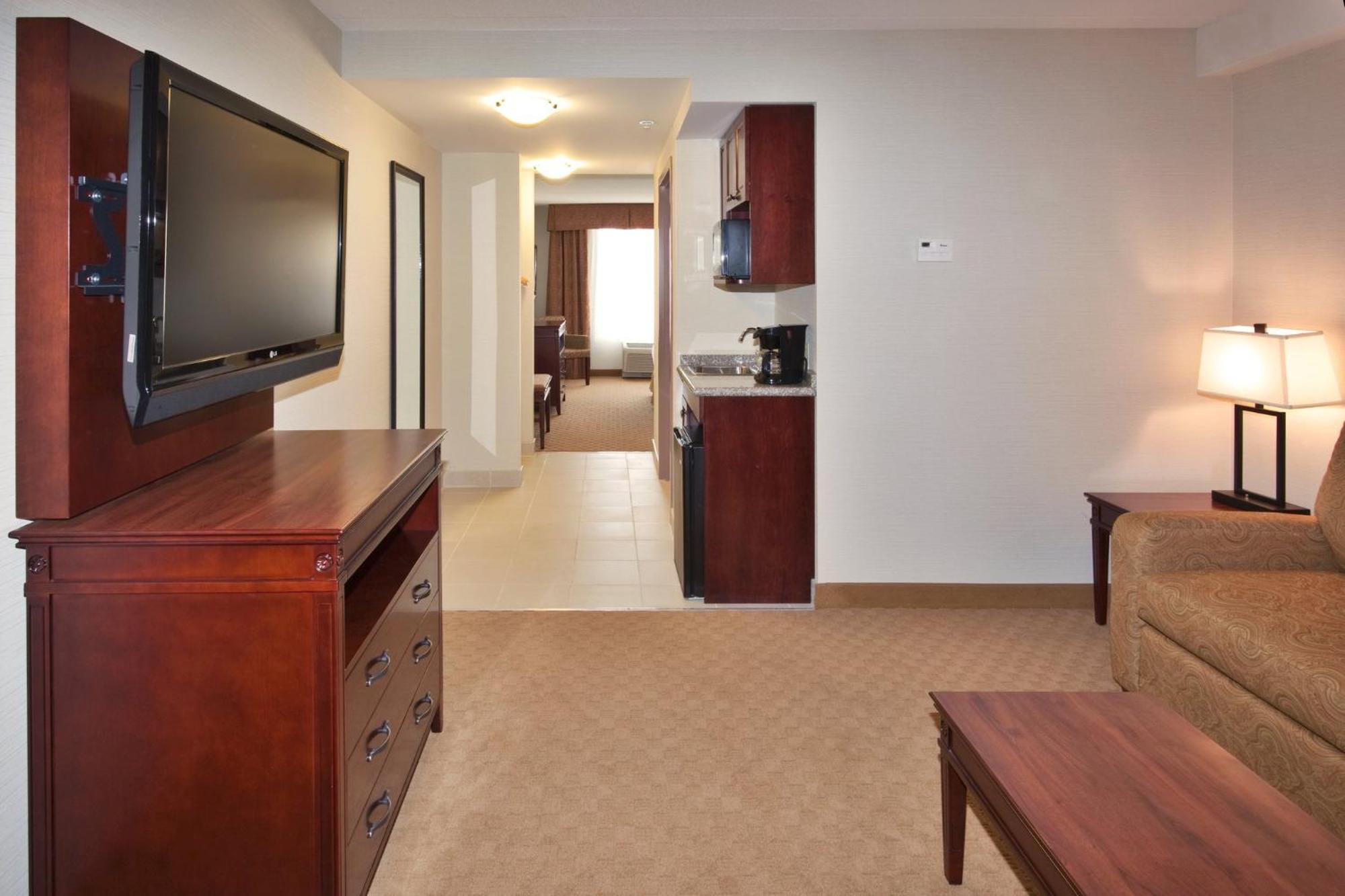 Holiday Inn Express Hotel & Suites Brockville By Ihg Екстер'єр фото