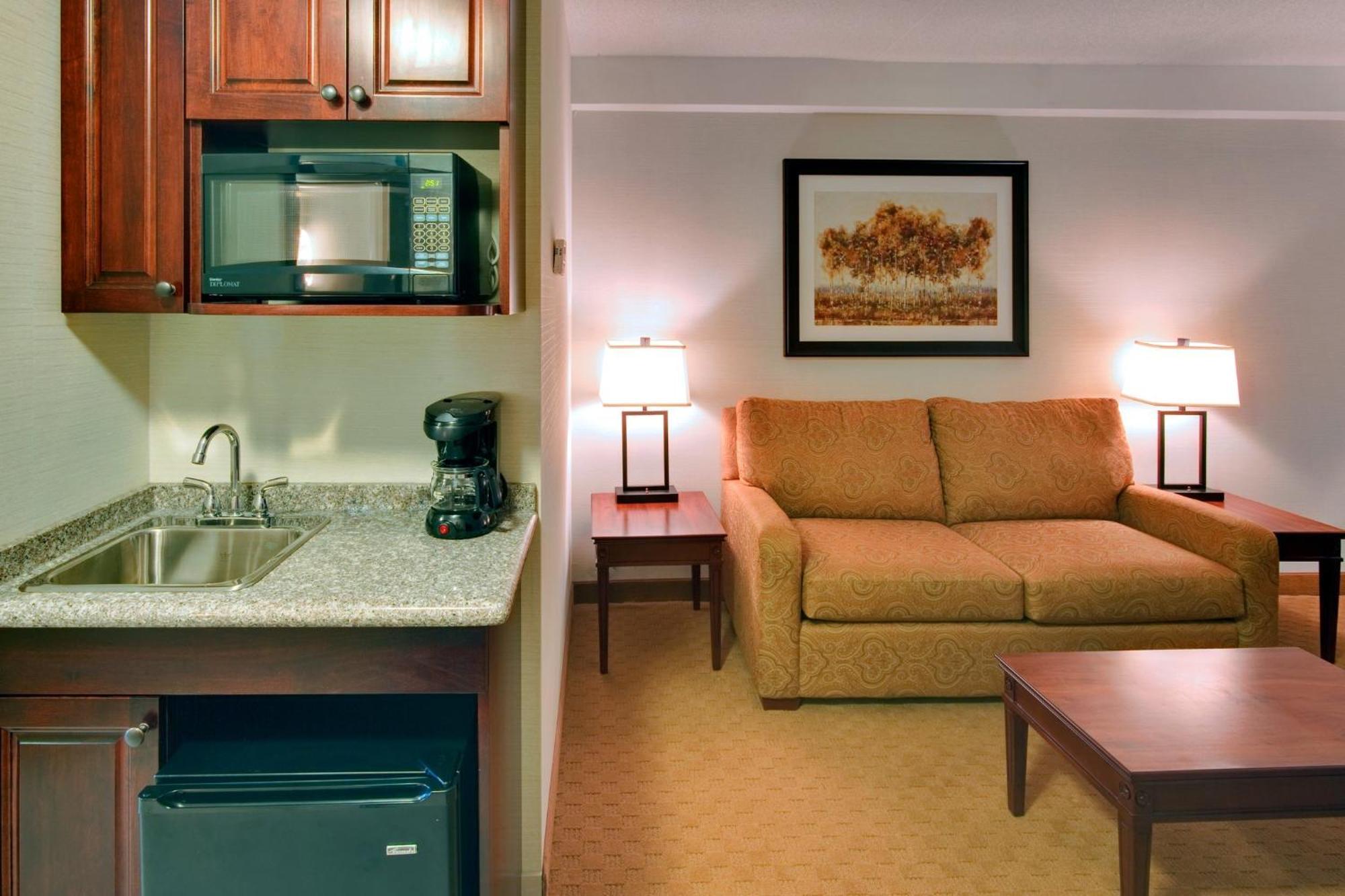 Holiday Inn Express Hotel & Suites Brockville By Ihg Екстер'єр фото