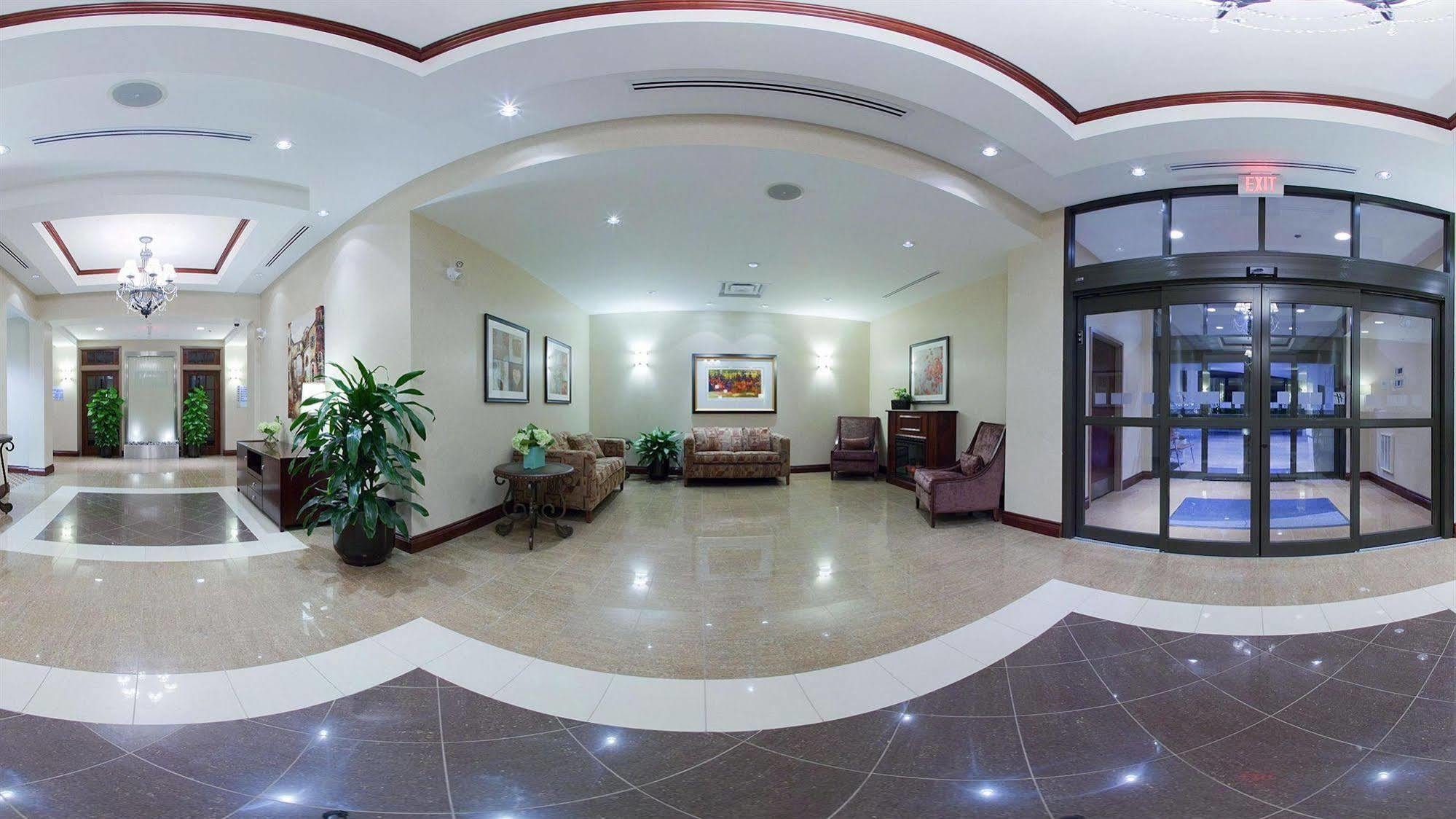 Holiday Inn Express Hotel & Suites Brockville By Ihg Екстер'єр фото