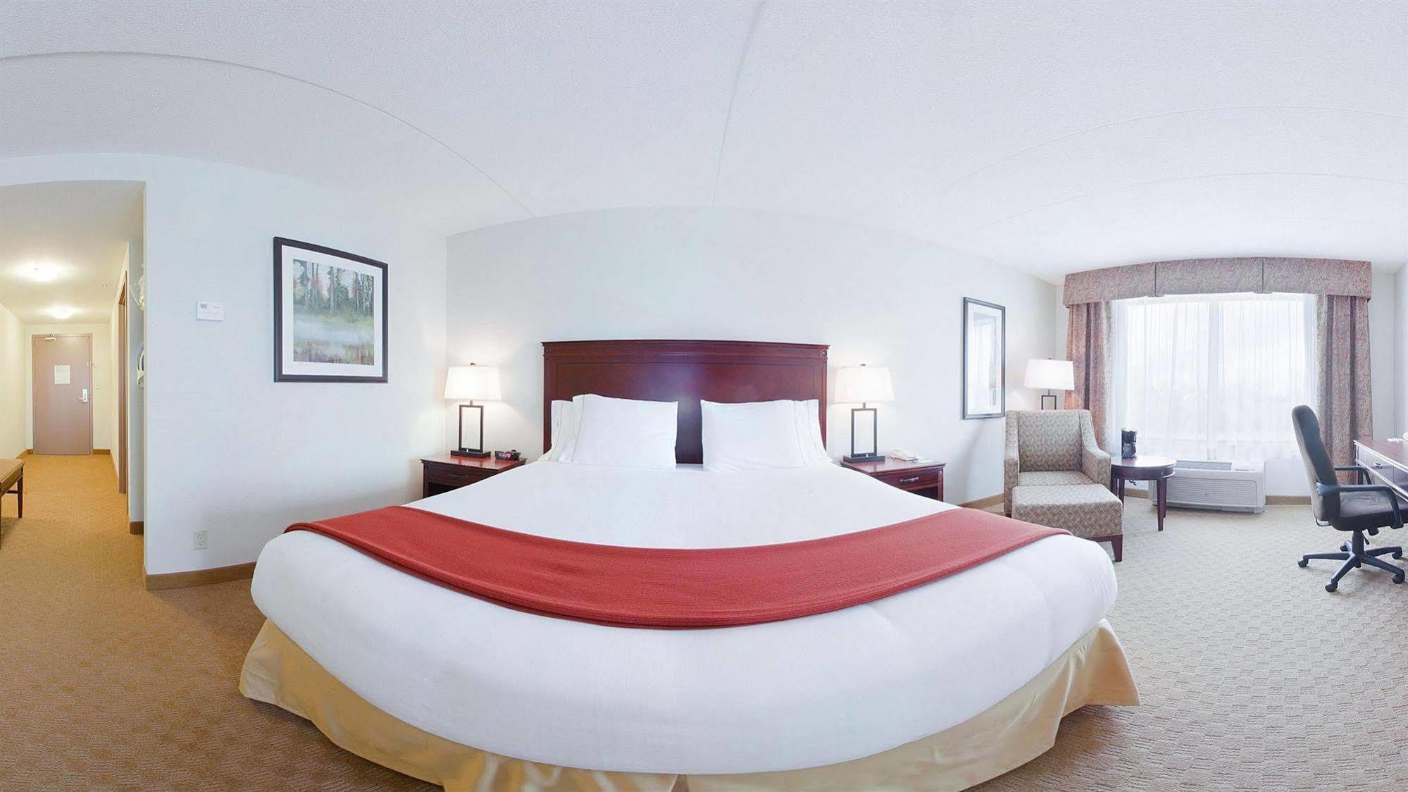 Holiday Inn Express Hotel & Suites Brockville By Ihg Екстер'єр фото